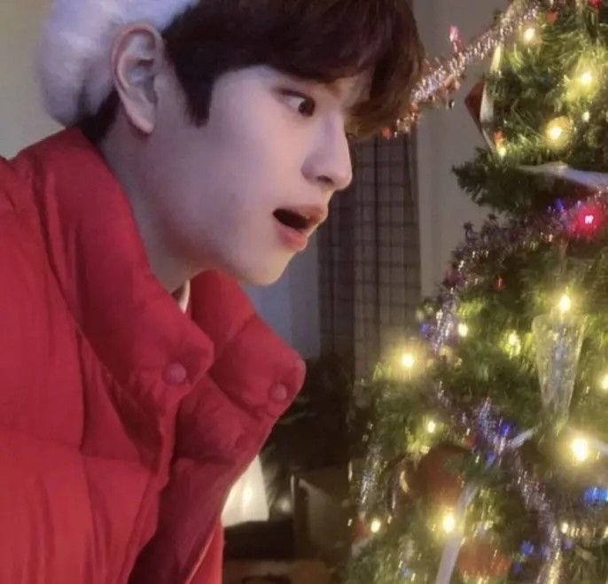 miniseungking's tweet image. time is approaching