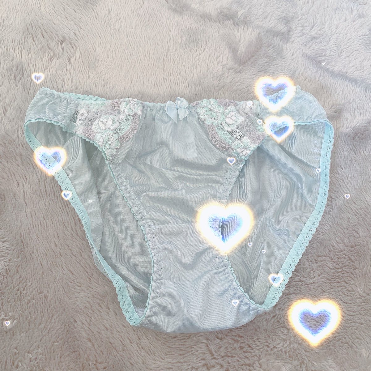 Rii000007's tweet photo. 男性ウケが良さそうな可愛い色🤍🩵

お迎えお待ちしています(՞っ ̫ _՞)💟

#下着売ります #下着販売 #使用済み下着 #パンツ売ります #パンツ売り子 #ブ��売ります https://t.co/w5WqLt63g8