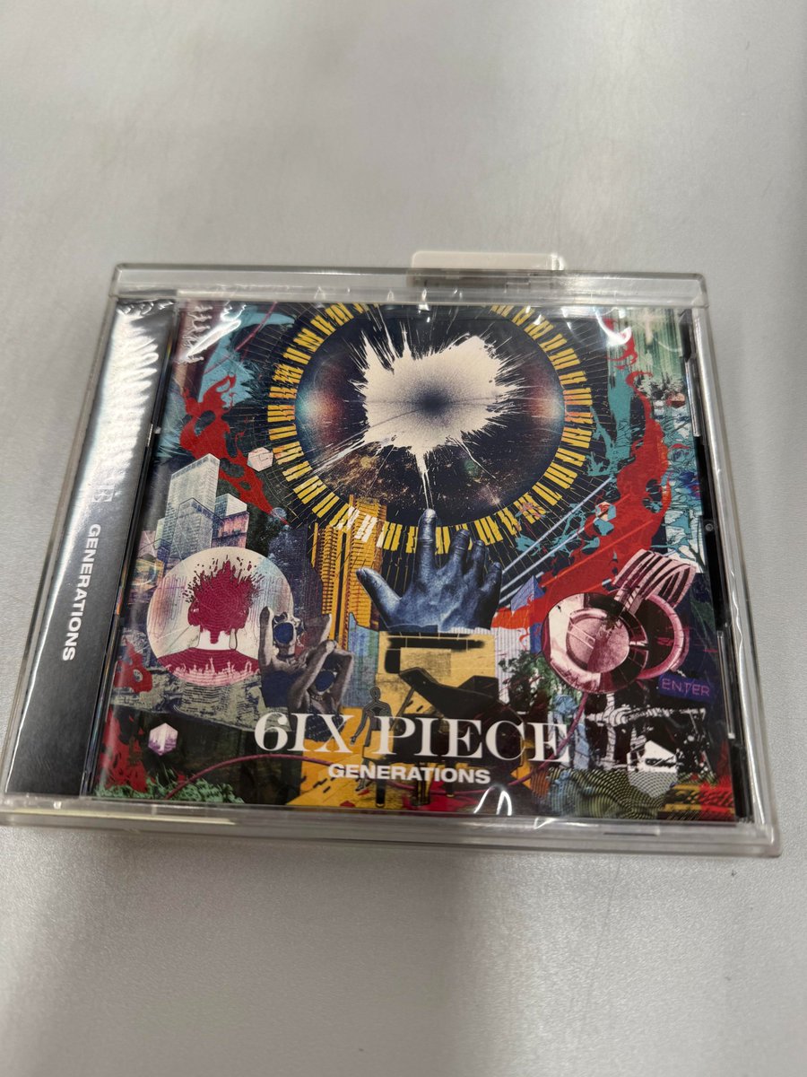 TOWER_Shizuoka's tweet image. 「#GENERATIONS」
NEW ALBUM 「6IX PIACE」
ただいま入荷いたしました🙌

6つのPIECEが一つになった個性豊かなアルバムになってます！
パネルも展示中！是非ご覧ください！

🎁特典🎁
ポストカード

#DREAMERS の皆様お待ちしております