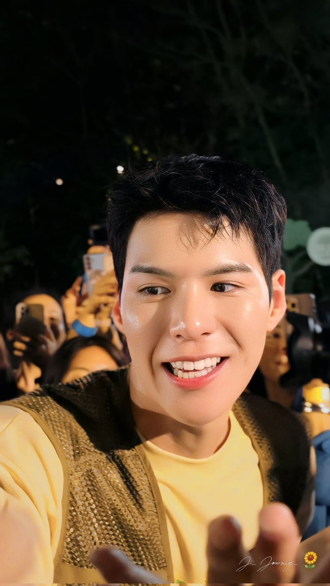 janejm32's tweet photo. รอบนี้ได้เห็นลักยิ้มกับเม็ดตาลำไยอีกครั้งด้วยนะ 🩵 #คัลแลน 
13.12.2568 https://t.co/A6qudeEzEA