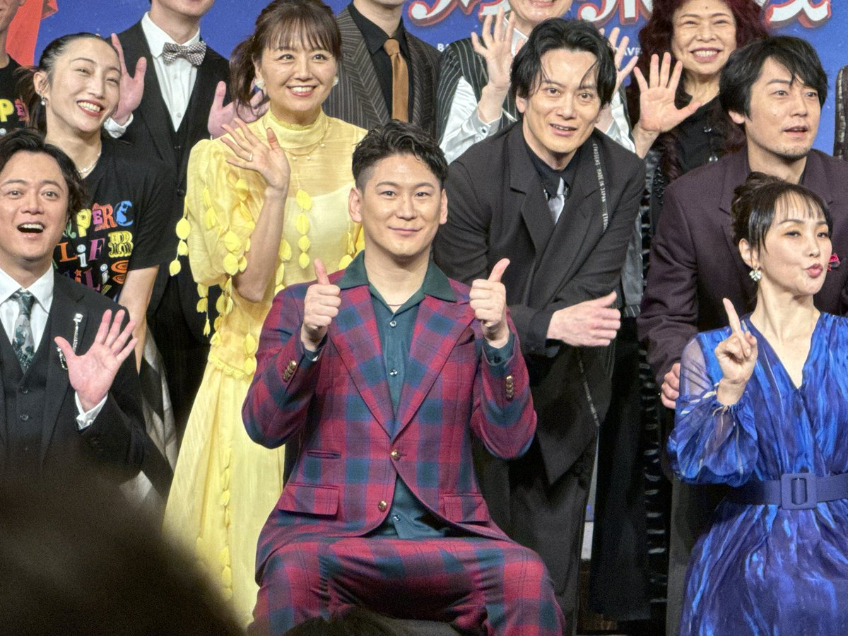 nica514's tweet photo. 2025.12.16 
メリーポピンズ製作発表☂️🌸
フォトセッションコーナーありました✨

#メリーポピンズPR https://t.co/WTbBT9QgIw