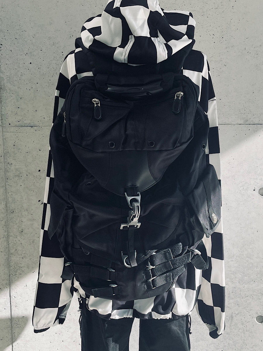 hellcatpunks's tweet image. ♡NEW ITEM♡
ガバッと開いて出し入れしやすい大容量のバックパック
フロントとサイドにはすぐに取り出したいものや細かいものを分けて入れられるポケット付き♫
ユニセックスなデザインで男女問わずおすすめです

★バックパック
hellcatpunks.com/i/HCP-BG-0036