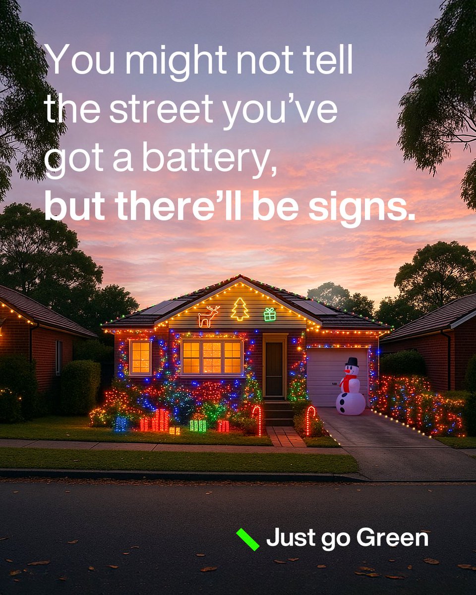 Aussie summer nights, Christmas lights, and a battery that keeps the glow going.
Just go Green: ap1.hubs.ly/y0smhR0

#Solar #SolarBattery #HomeBattery #SolarEnergy #AussieSolar