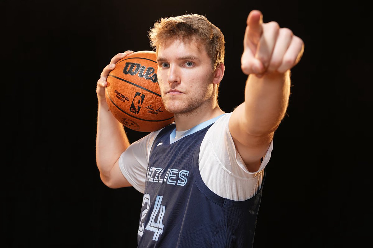 Jon_Roser's tweet photo. FINAL
GRIZZLIES 121
Clippers 103
#GROWLTOWELSUP!!!
#GrindCity
#HouseRules
#RoadDub
#BIGDUB https://t.co/1yihrPpo8b