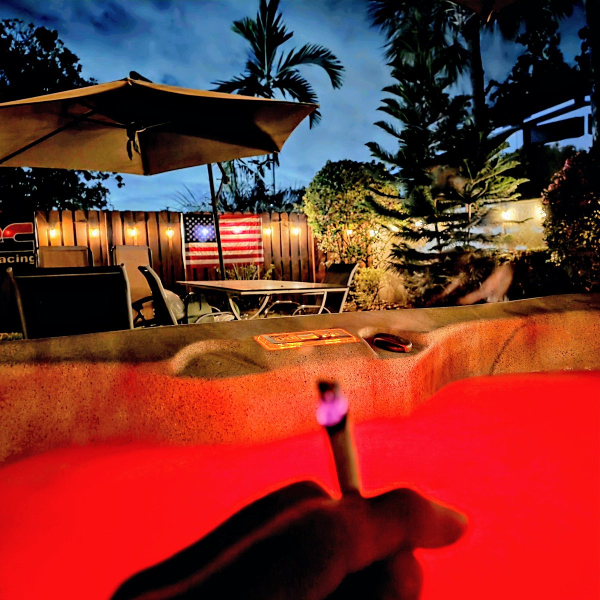 Supermoto_Steve's tweet image. It's that time again..
You already know. This is how I do it.  
🌬💨
#ToTheFace 
#ChillTime 
#HappyPlace