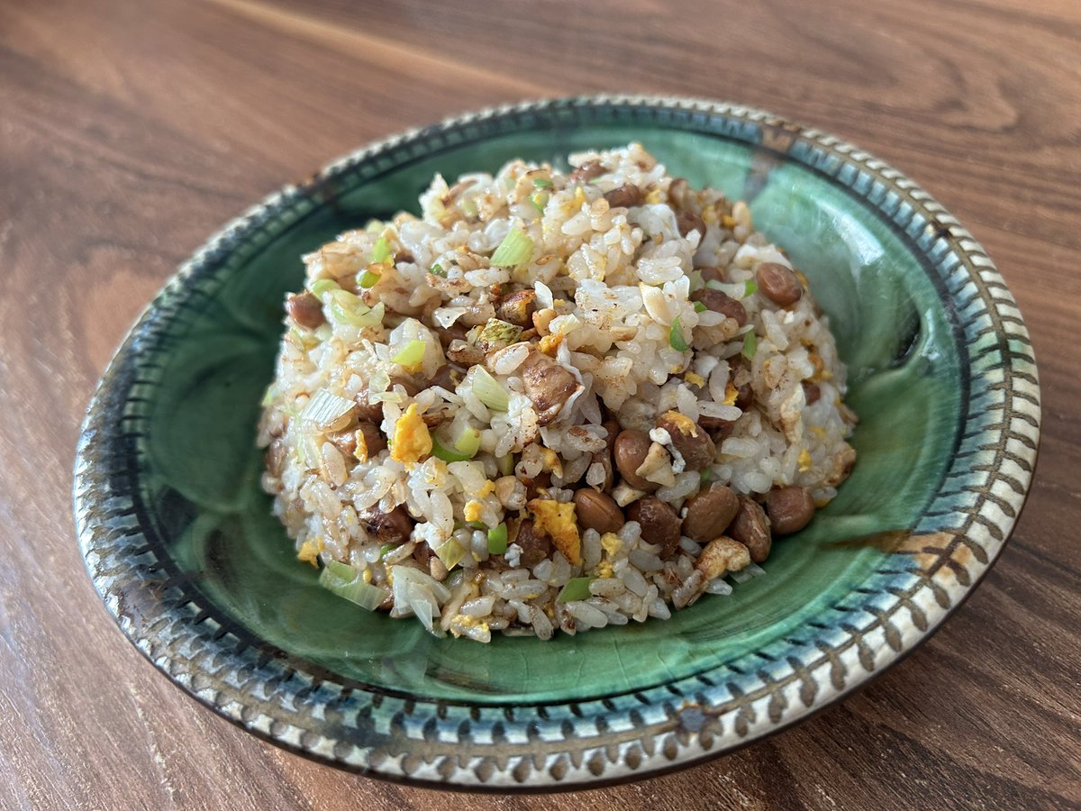 M_or03's tweet photo. 茨城行ったら試してほしいのが乾燥納豆

ネバつかないので
納豆料理の幅が3倍マシになる https://t.co/ne4fT4cwY7