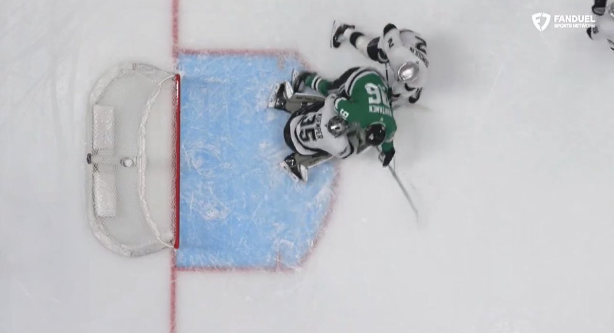 Britt | 🌟 tweet media