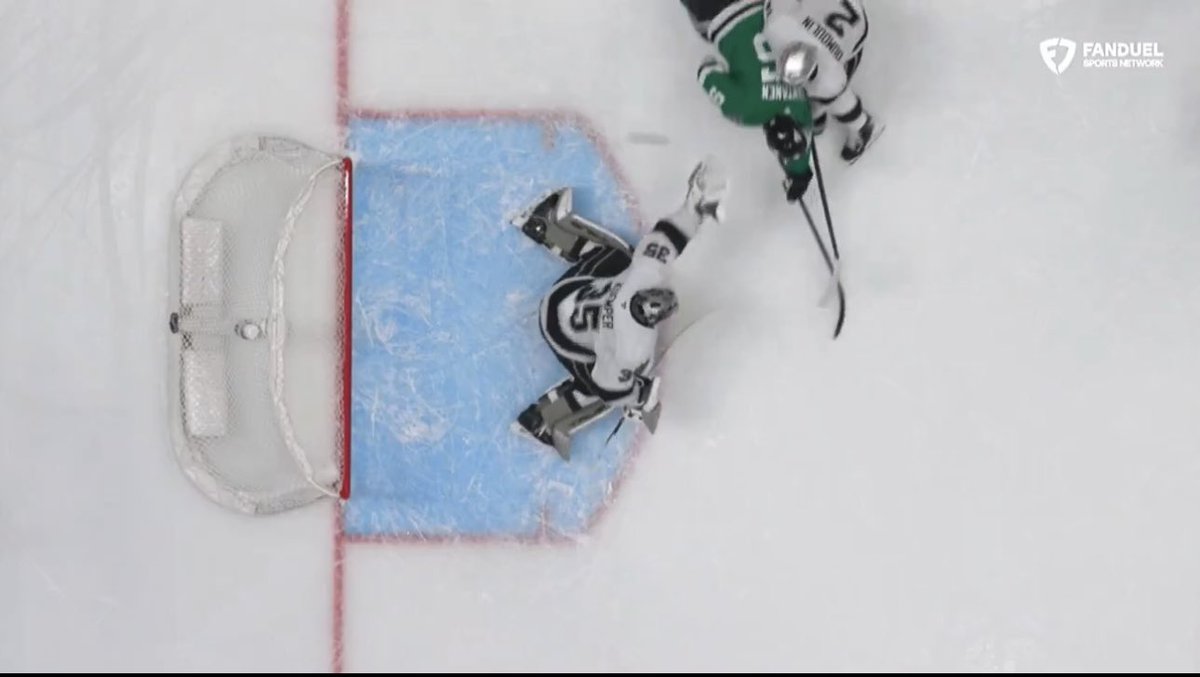 Britt | 🌟 tweet media