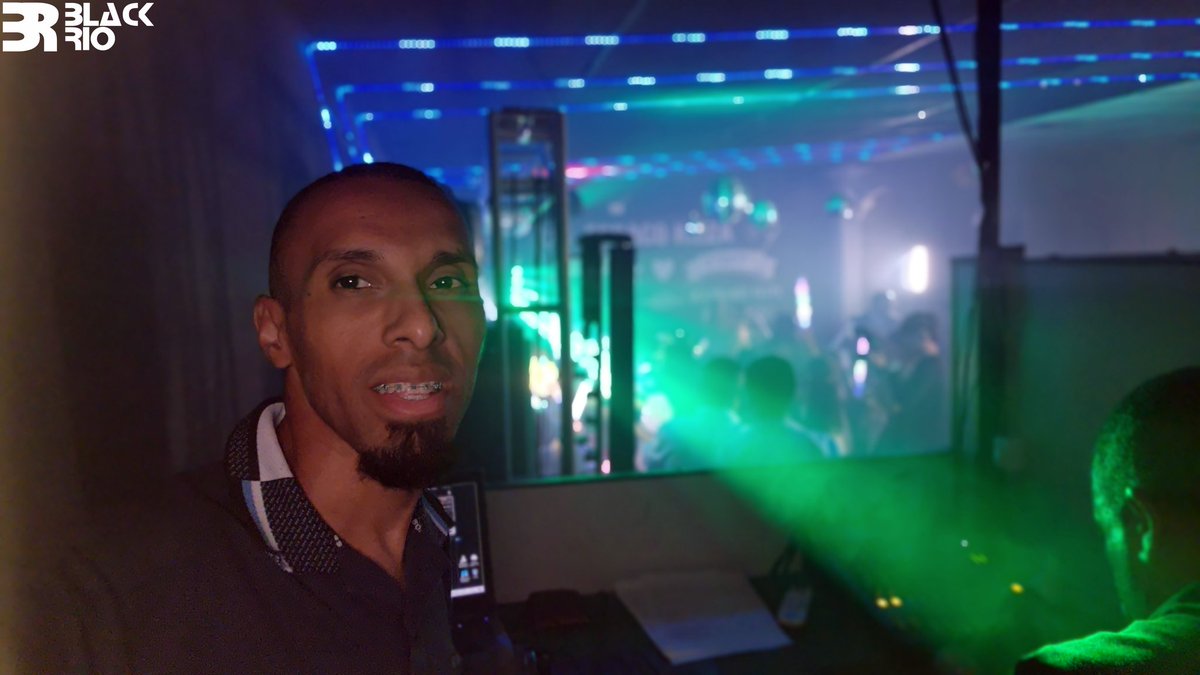 #djblackrio \/ #15anos  😃
#EspaçoKieza :)
#FOTO #FOTOS #fotografia 📷