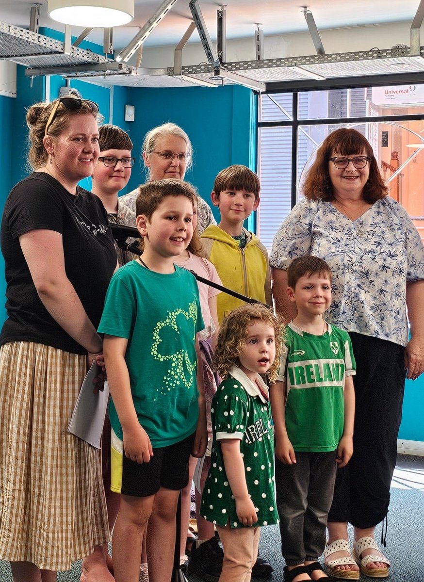 MOLSCÉAL's Video on X, image size:874x1200