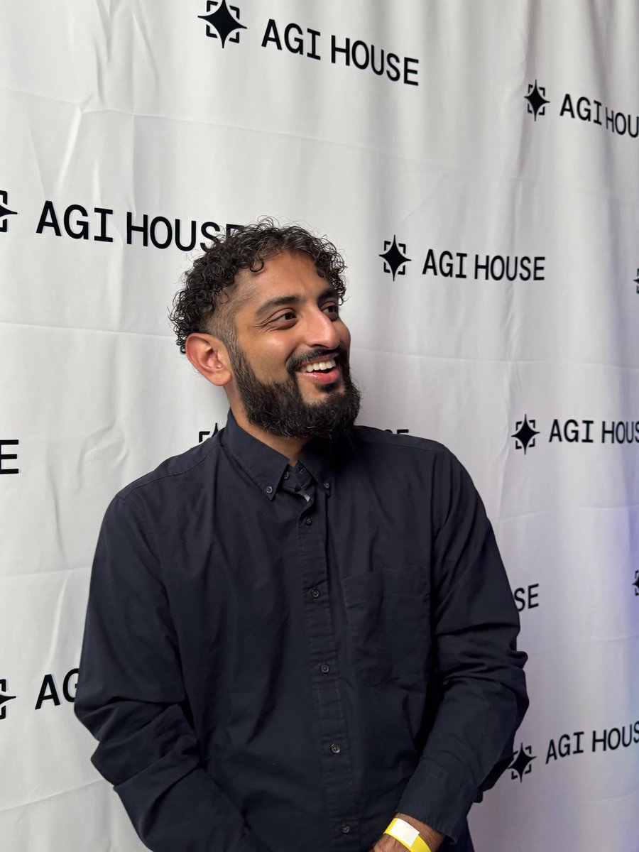 fun times at <a href="/agihouse_org/">AGI House</a> gemini 3 build day + gala