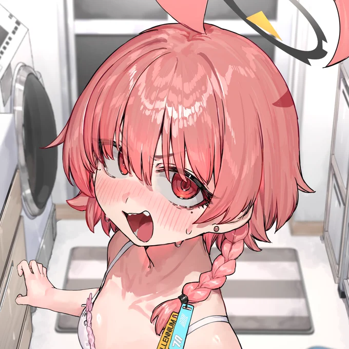 【AliceFlag【C107日目東4ア-86ab】】さん主催 ブルーアーカイブ -Blue Archive-美少女イラスト合同誌 『ちょっぴりHなMomoTalk Vol.4』 に一枚描かせていただきました!! 予約ページは引用元ツイートのツリーから!!! よろしくお願いいたします…! #C107 #ブルアカ #BlueArchive