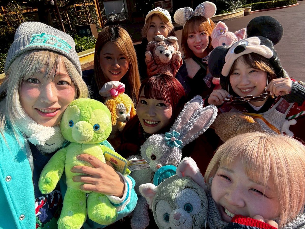 今日はいっぱい寝た🌞

身体のバキバキも回復していて絶好調🐗💨

睡眠は大切🐨

ぱぱぱディズニーの夢を見た😴

写真を見返していたら、楽しそうな自分の写真を見つけて笑っちゃった😂

クリスマスは #ぱぱぱ令和パーティー と一緒に過ごしてください🤶❤️‍🔥

2025年最終日まで全力で駆け抜ける😆🔥