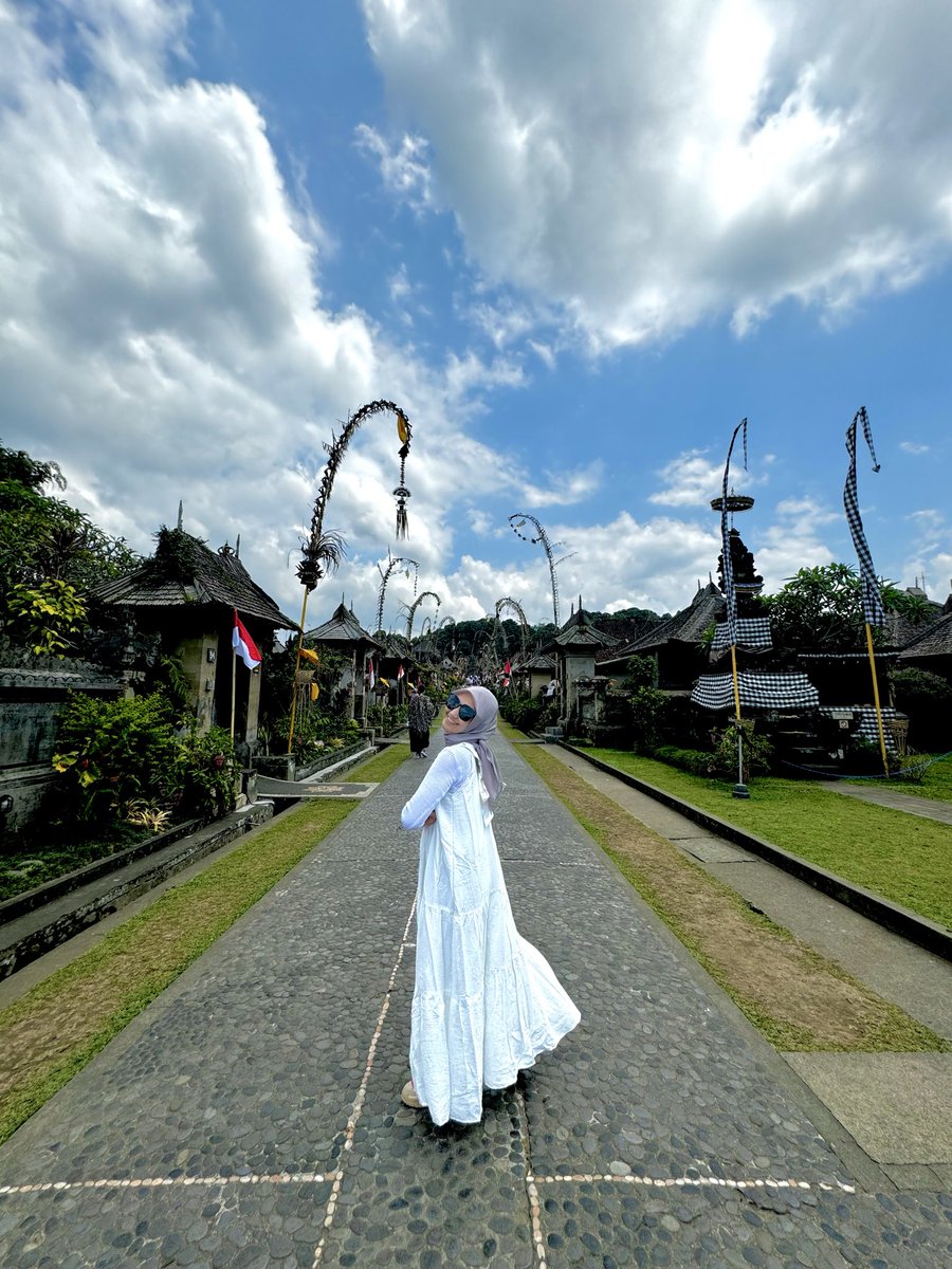 norma_hu's tweet photo. Mau share Summer Dress aku yang cantik banget ini🥰🤏🏻

Bisa buat ke pantai. Iseng banget nemu dress cantik ini. Warna putih ngga nerawang pula🤏🏻 https://t.co/8G7wZLZavB