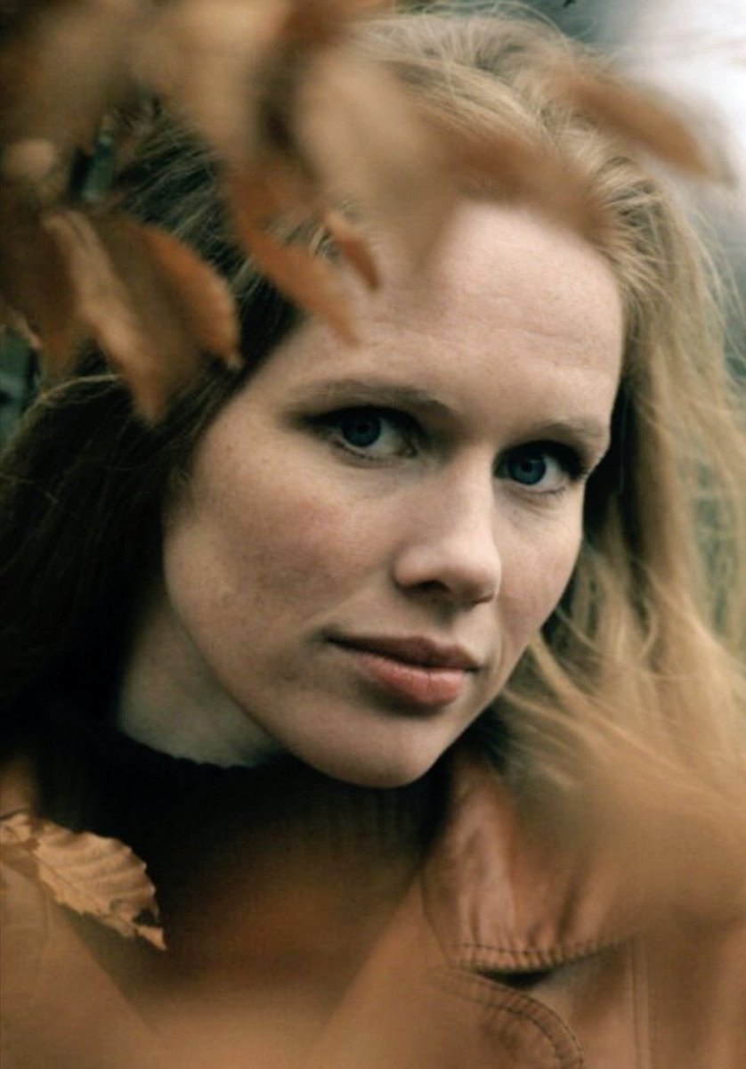 Happy Liv Ullmann day, everyone!!!

(📸- Philippe Le Tellier)