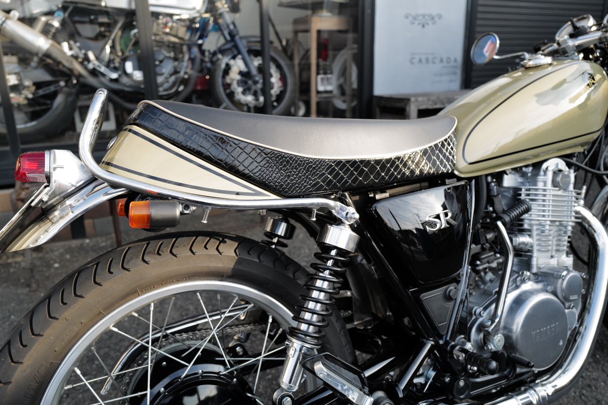 CASCADASR's tweet image. フルノーマルからのカスタムのご依頼、ありがとうございました☆
お待たせ致しました🙇‍♂️
#sr400 #カスカーダ #デイトナ #カスタムハウススティンキー #クラフトマン #ハイエースアースカラー #北九州