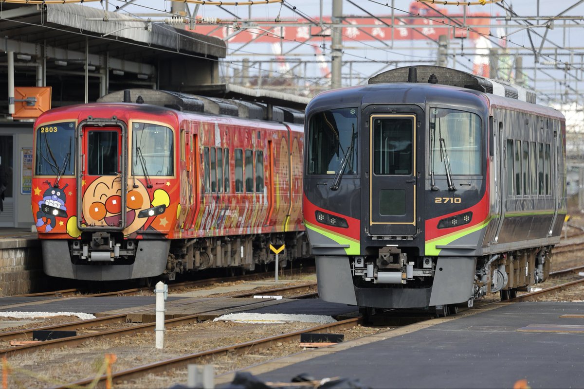 RT @F96042429: 2025年12月16日 高知運転所所属の2700系気動車2710号車