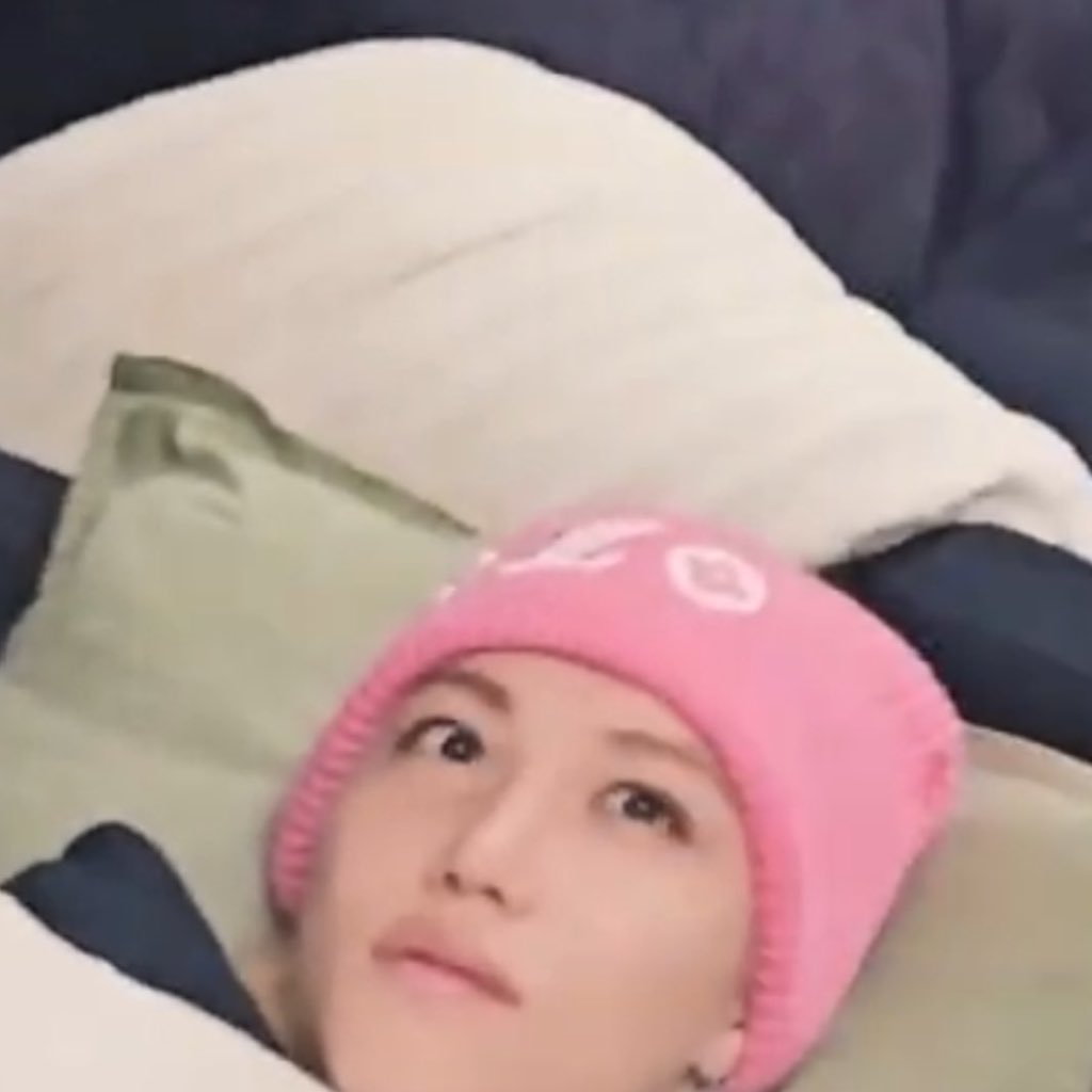 ᴀʀɪ🌻 (@stayclown0325) / Posts / X