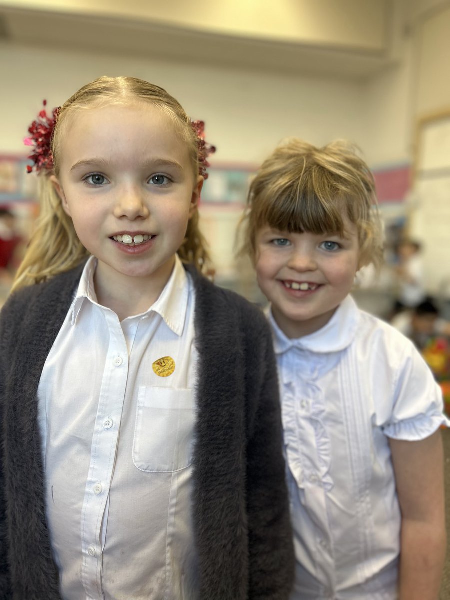 AyrGrammar's tweet image. P3 pupils Katie &amp;amp; Lottie took over the post, choosing what they wanted to share from their play afternoon 🎉 Proud moments, creativity and lots of fun — pupil voice in action! 💛
#P3 #PlayBasedLearning #PupilVoice #LearningThroughPlay #HavingFun