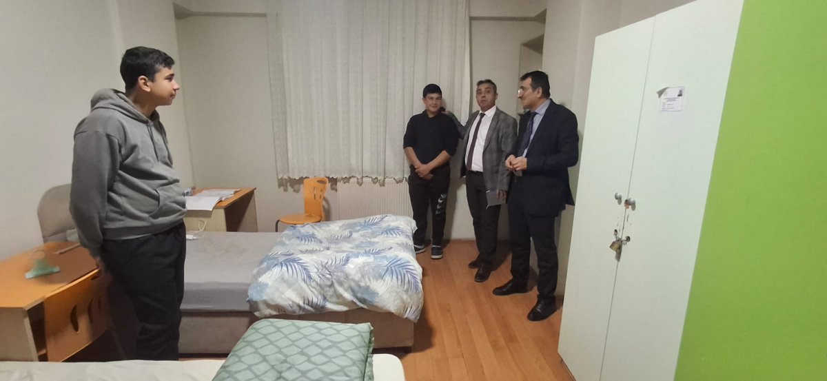 PANSİYON ZİYARETİ
İl Milli Eğitim Müdür yardımcımız İbrahim Badak Okul Müdürümüz Kaya Penbegül ve pansiyondan sorumlu müdür yardımcımız Hakan Küçük ile birlikte okulumuz pansiyonunu ziyaret ederek incelemelerde bulundu.