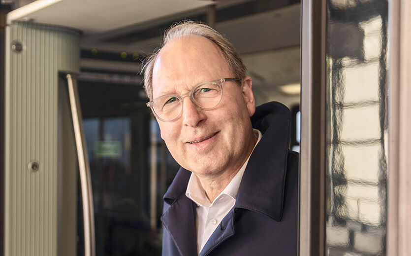 Fahrt mit...: Wie Lobbyarbeit geht? Stefan Genth über das politische Berlin – und das private dlvr.it/TPrG52