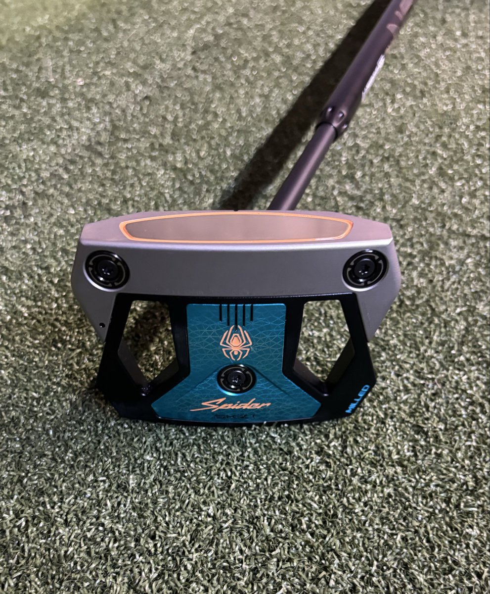 BeaugeyCustom's tweet image. New Spyder ZT with some upgrades. Custom brass face insert and a new BGT Stability Carbon Pro putter shaft.