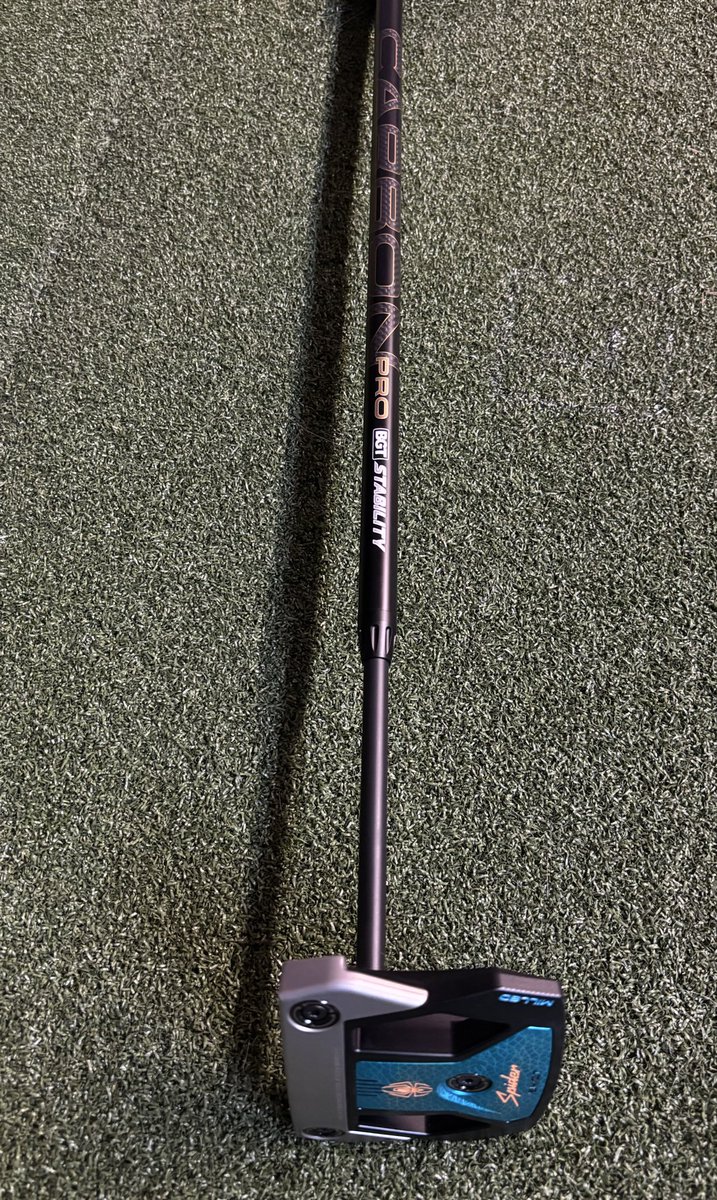 BeaugeyCustom's tweet image. New Spyder ZT with some upgrades. Custom brass face insert and a new BGT Stability Carbon Pro putter shaft.