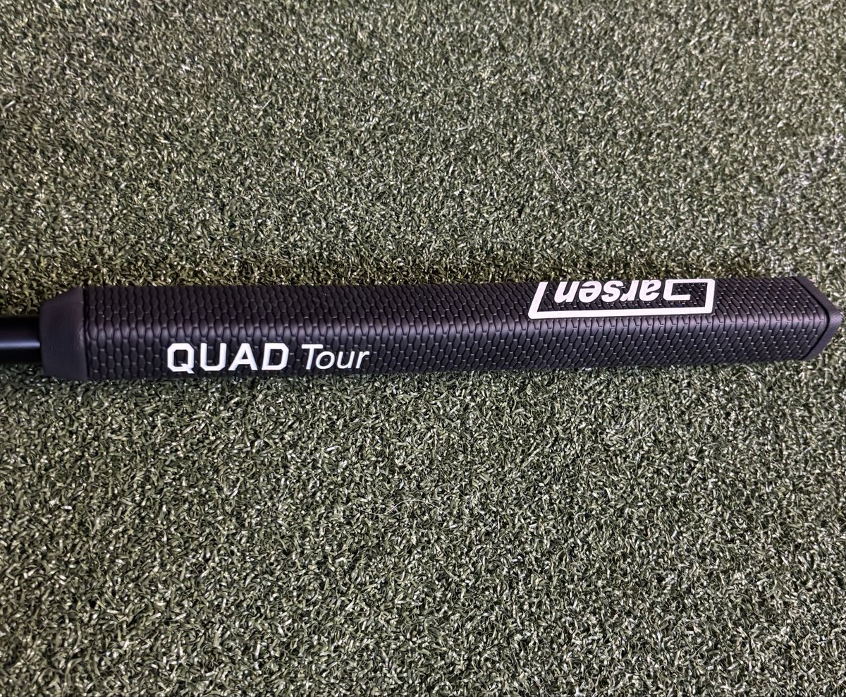 BeaugeyCustom's tweet image. New Spyder ZT with some upgrades. Custom brass face insert and a new BGT Stability Carbon Pro putter shaft.