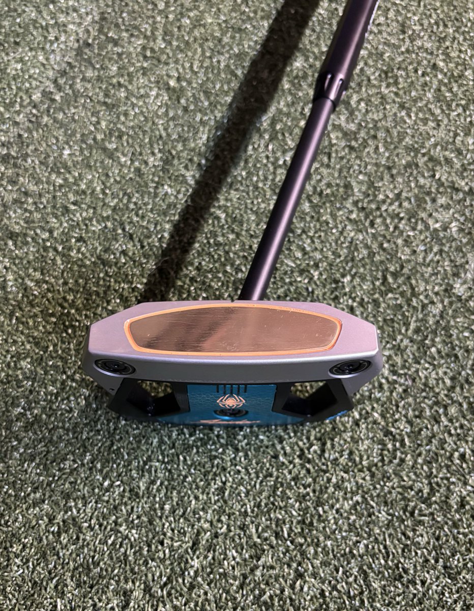 BeaugeyCustom's tweet image. New Spyder ZT with some upgrades. Custom brass face insert and a new BGT Stability Carbon Pro putter shaft.