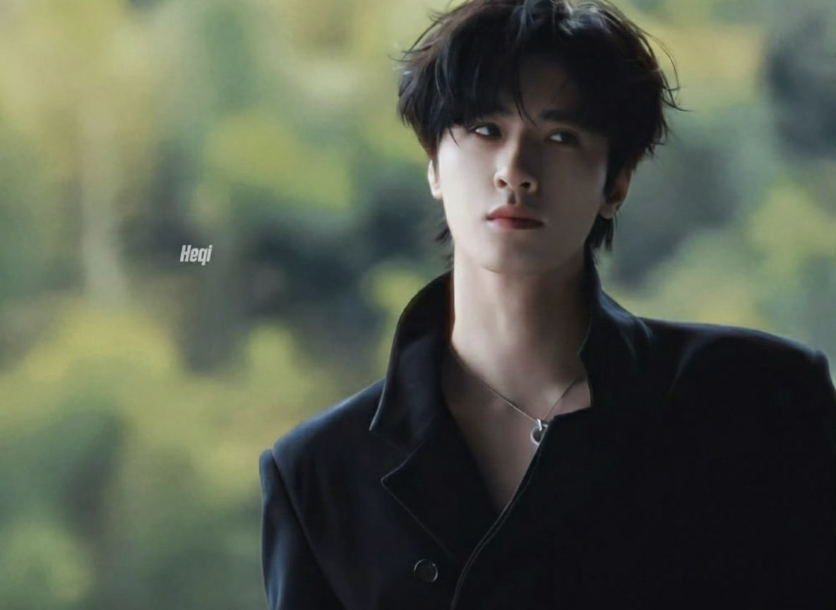 moondustar127's tweet image. wish i knew then
what i know now