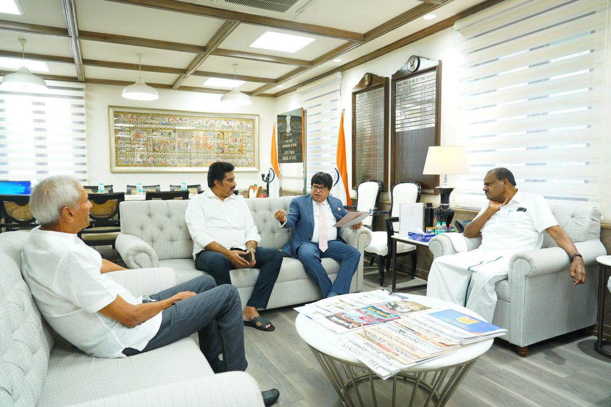 kvr_bjp's tweet image. My Heartiest birthday greetings to Union Minister Shri @hd_kumaraswamy Ji . May he be blessed with good health, long life, and continued strength to serve the nation and society with commitment and vision.
#FilePhoto