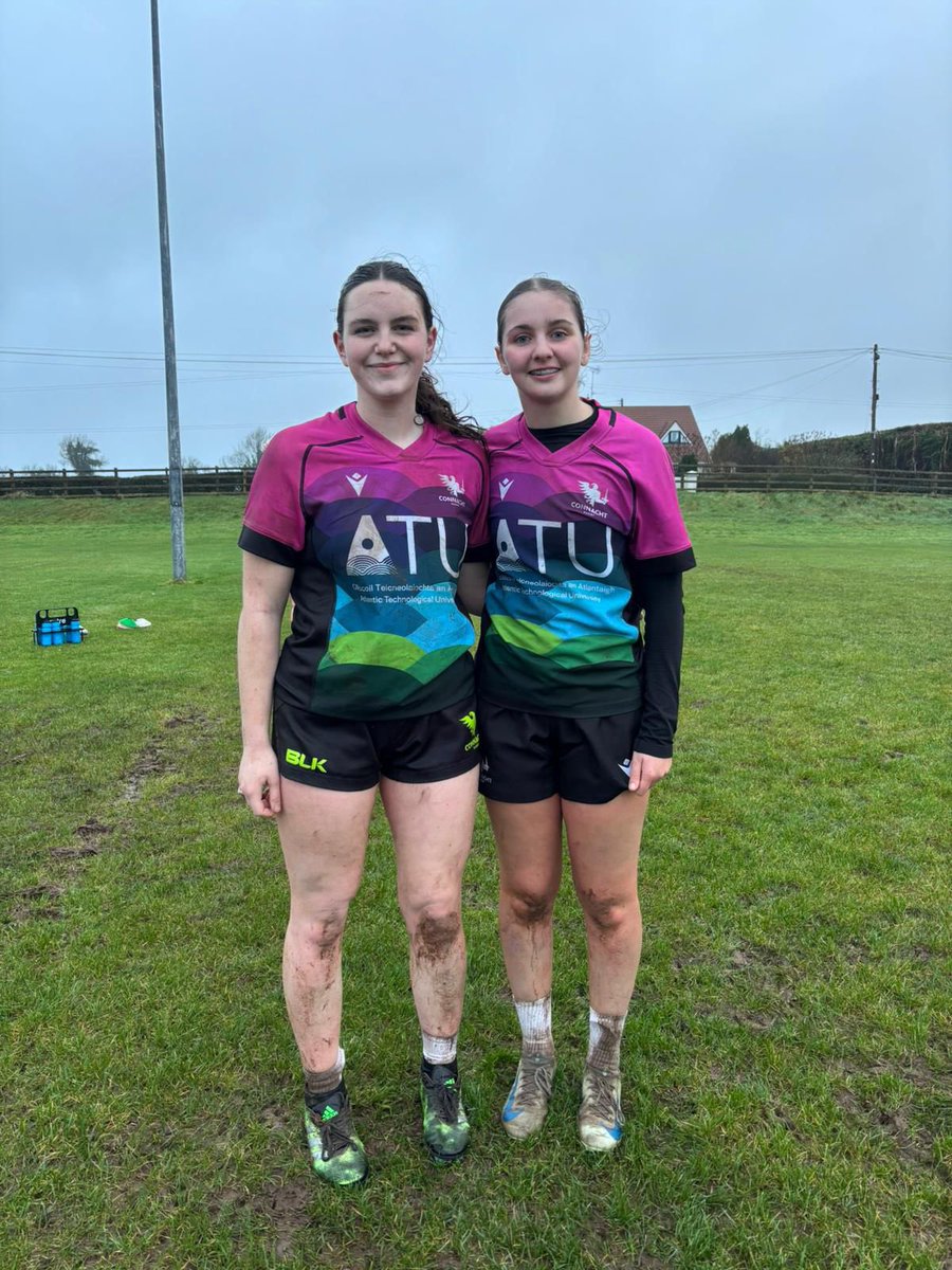 CorinthiansRFC's tweet photo. Super proud of these two Corinthian ladies Siún Lyons and Katie Lawless who played for Connacht at the weekend against Ulster in Enniskillen. Both girls played fantastic and both games ended in a draw 10-10 &amp; 15-15 🔵⚪️⚫️ https://t.co/W4O910qY3c