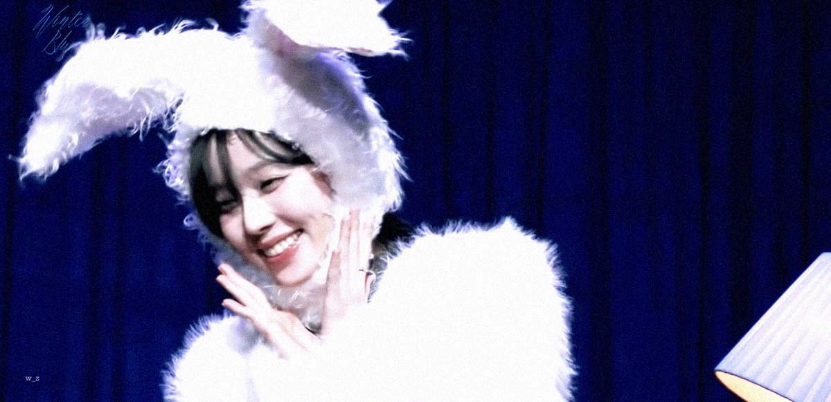 winterne_zip's tweet photo. 요즘 많이 추우니까 따숩게 다녀야한댜
#윈터 #WINTER https://t.co/yRvN6jir5o