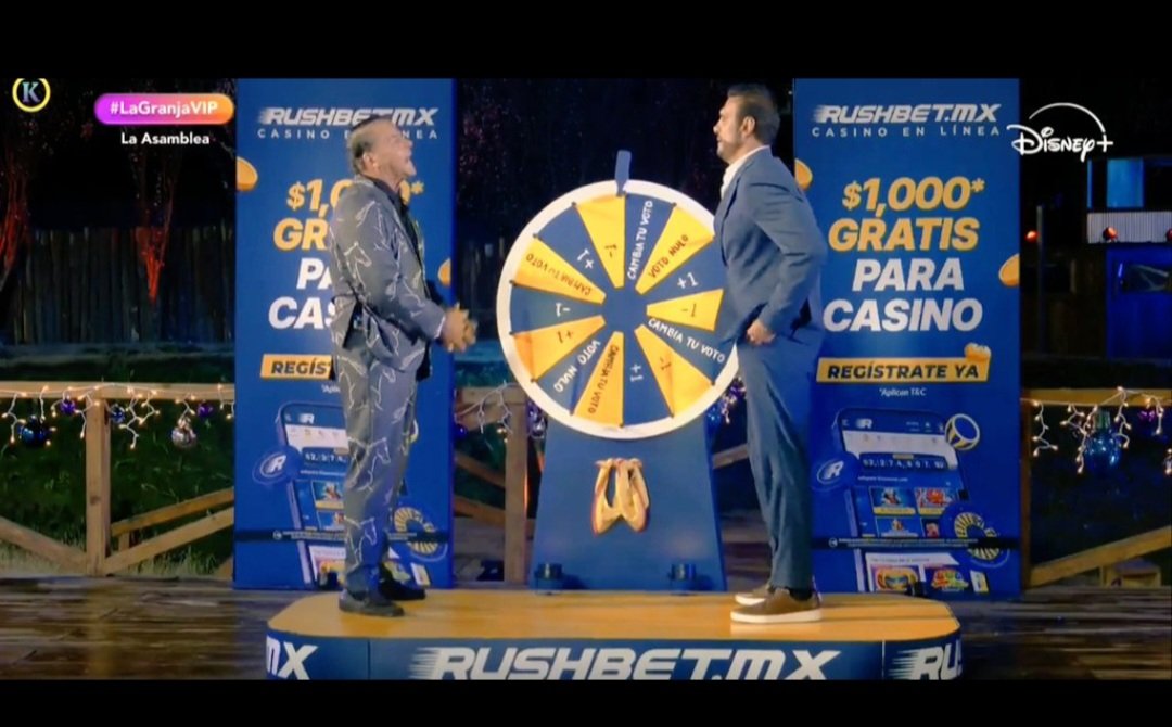 les1979's tweet image. #LaGranjaVIP   
ALGUIEN ENTENDIÓ ESTE JUEGO DE RULETA?
NI ADAL RAMONES SABIA QUE HONDA,TIENEN QUE SUBIR A LOS QUE REALMENTE ESTAN NOMINADOS,CUENTEN BIEN LOS VOTOS PARA ESO ESTAN LOS VIDEOS
@AdalRamones @Azteca @La_Granja_VIP