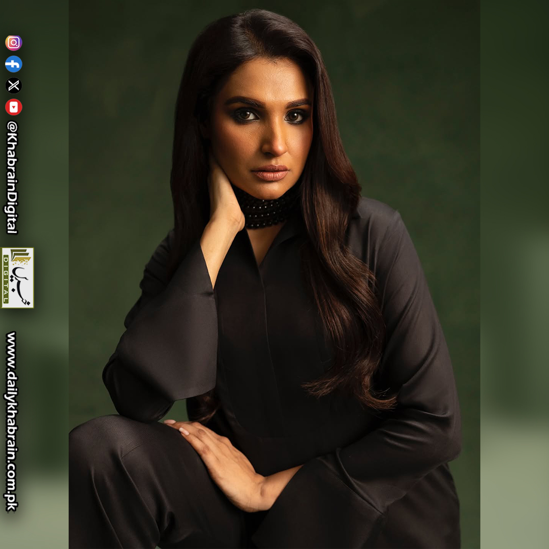 daily_khabrain's tweet image. Black magic of 
Amna Ilyas

#BlackMagic #AmnaIlyas #AmnaIlyasFashion #AllBlackLook #DarkElegance
#PakistaniFashion #HighFashion #BoldInBlack #ModernGlam
#khabraindigital