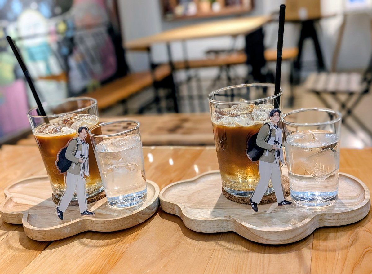 #清水玲子 先生の原画展とアフタヌーンティーで、旧テオドラ邸へ✨️
綺麗な水色の建物と、美しい原画、美味しいものに癒されました🩵
裕翔くんに教わったエスプレッソトニックも飲んできたよ👍️
さすが裕翔くんはお洒落な飲み方を知ってるなと思いました😍
#中島裕翔