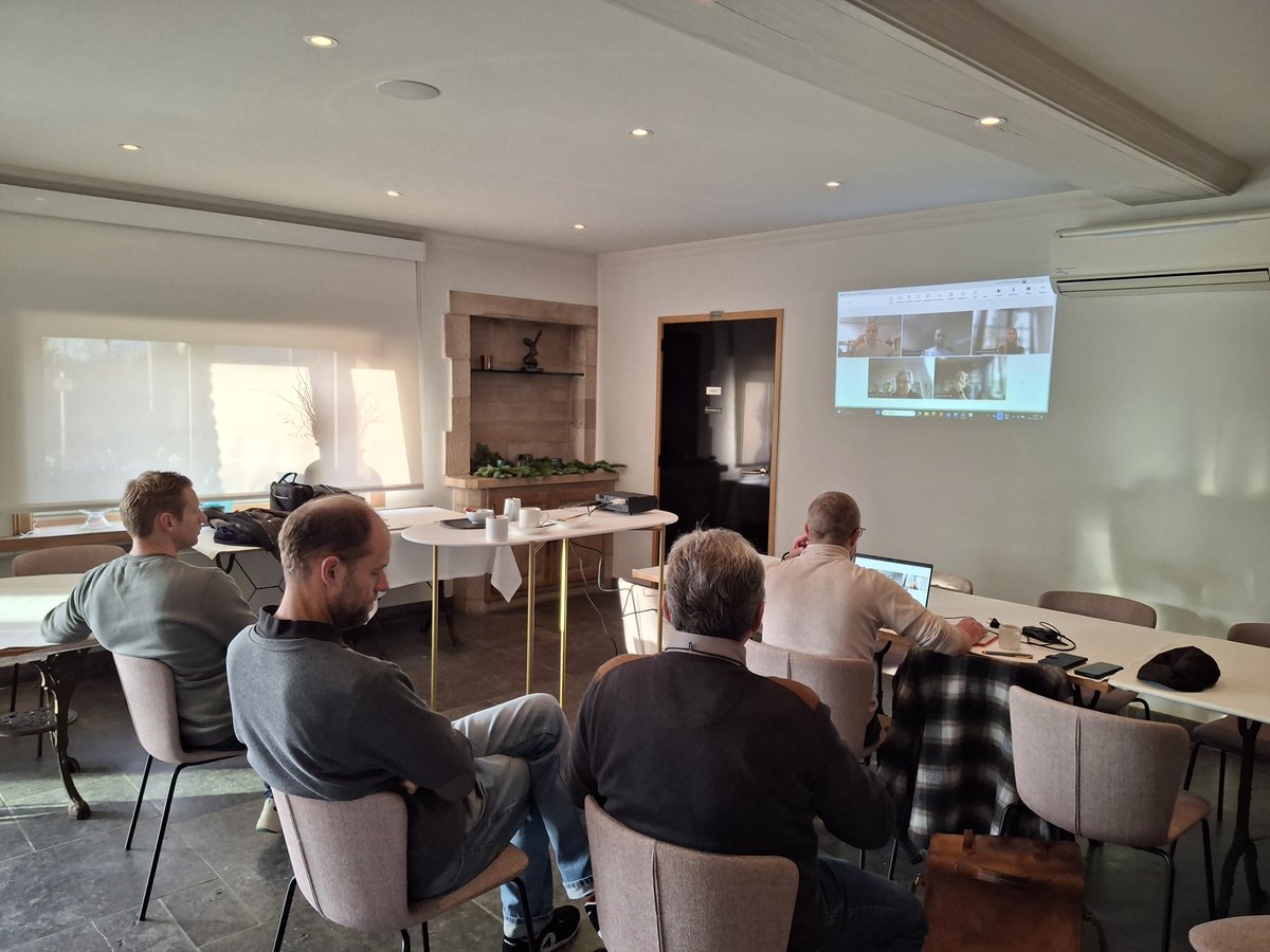 Project EAGER tweet media