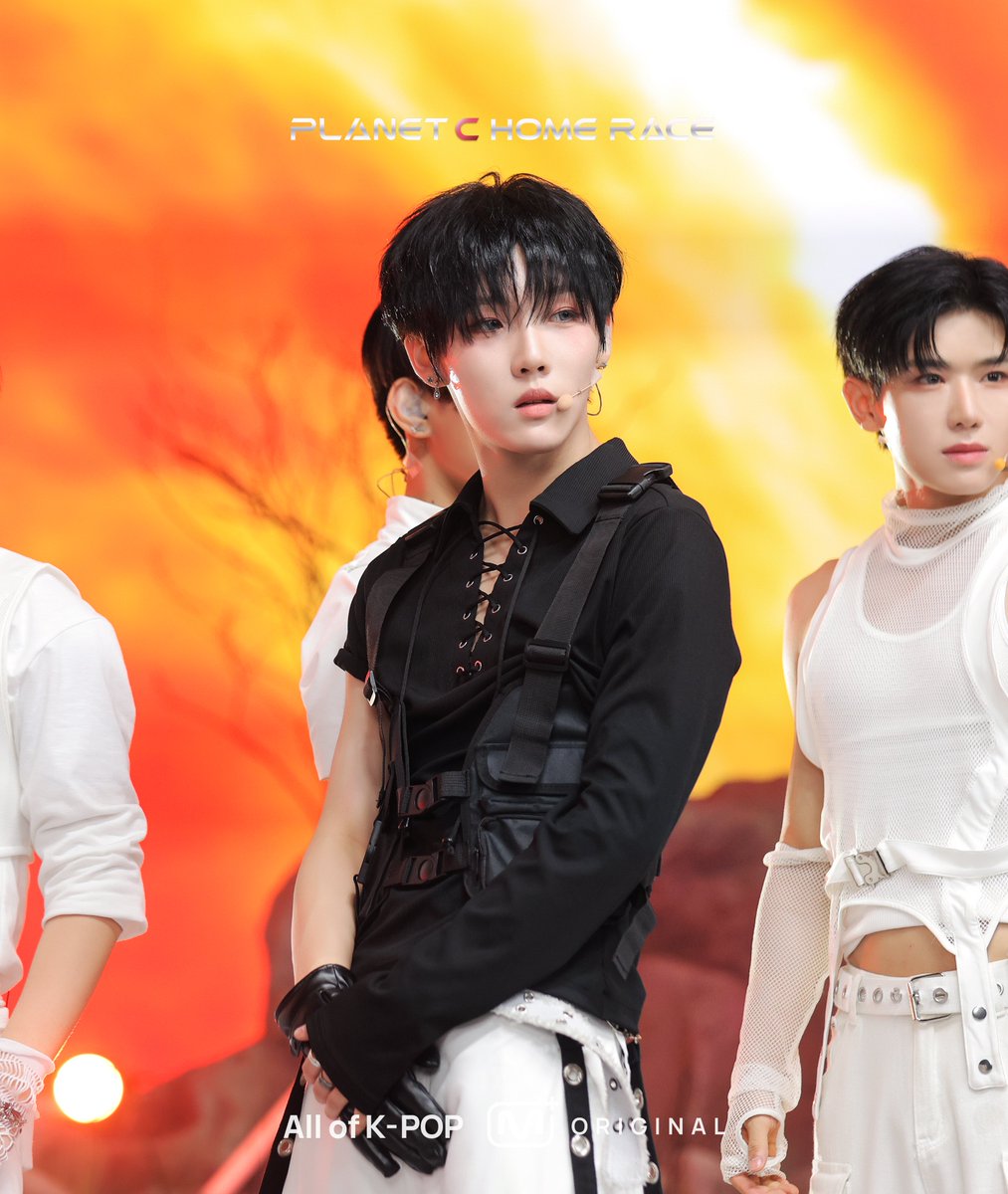 boys2planet_c's tweet image. [2회 비하인드 포토📷] 참가자들의 에너지와 열정, 무대 위에서 폭발🔥💪

[Ep.2 Behind Photos📷] The participants bring unstoppable energy and passion to the stage🔥💪

𝐏𝐋𝐀𝐍𝐄𝐓 𝐂 : 𝐇𝐎𝐌𝐄 𝐑𝐀𝐂𝐄    
Mnet Plus 매주 토요일 밤 9PM (KST)
Mnet 매주 일요일 밤 8PM (KST)

Mnet Plus…