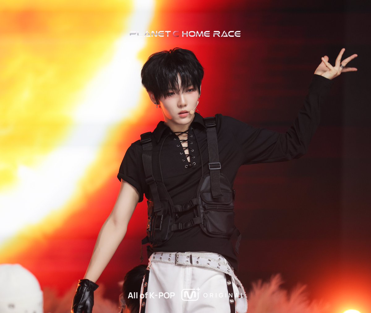 boys2planet_c's tweet image. [2회 비하인드 포토📷] 참가자들의 에너지와 열정, 무대 위에서 폭발🔥💪

[Ep.2 Behind Photos📷] The participants bring unstoppable energy and passion to the stage🔥💪

𝐏𝐋𝐀𝐍𝐄𝐓 𝐂 : 𝐇𝐎𝐌𝐄 𝐑𝐀𝐂𝐄    
Mnet Plus 매주 토요일 밤 9PM (KST)
Mnet 매주 일요일 밤 8PM (KST)

Mnet Plus…