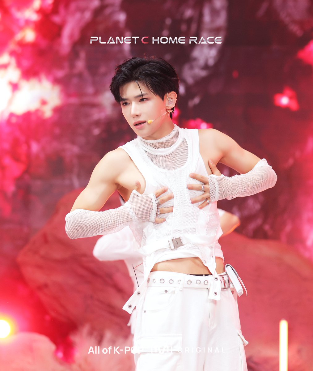 boys2planet_c's tweet image. [2회 비하인드 포토📷] 참가자들의 에너지와 열정, 무대 위에서 폭발🔥💪

[Ep.2 Behind Photos📷] The participants bring unstoppable energy and passion to the stage🔥💪

𝐏𝐋𝐀𝐍𝐄𝐓 𝐂 : 𝐇𝐎𝐌𝐄 𝐑𝐀𝐂𝐄    
Mnet Plus 매주 토요일 밤 9PM (KST)
Mnet 매주 일요일 밤 8PM (KST)

Mnet Plus…