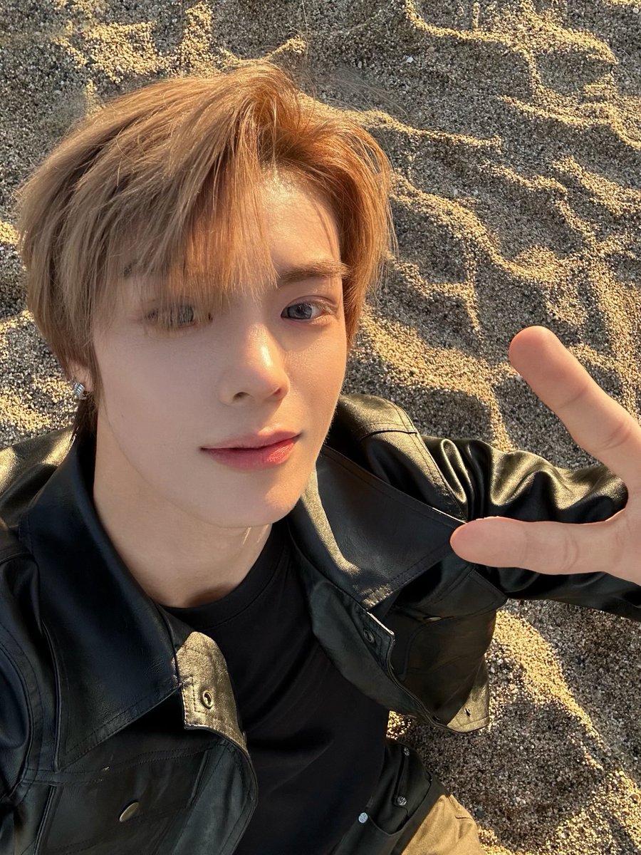 nouera_official's tweet photo. 💭_

[#판] 다음에 나랑 같이 여행하자~☀️

#누에라 #NouerA #ヌエラ
#FAN https://t.co/aYQn9d4Kev