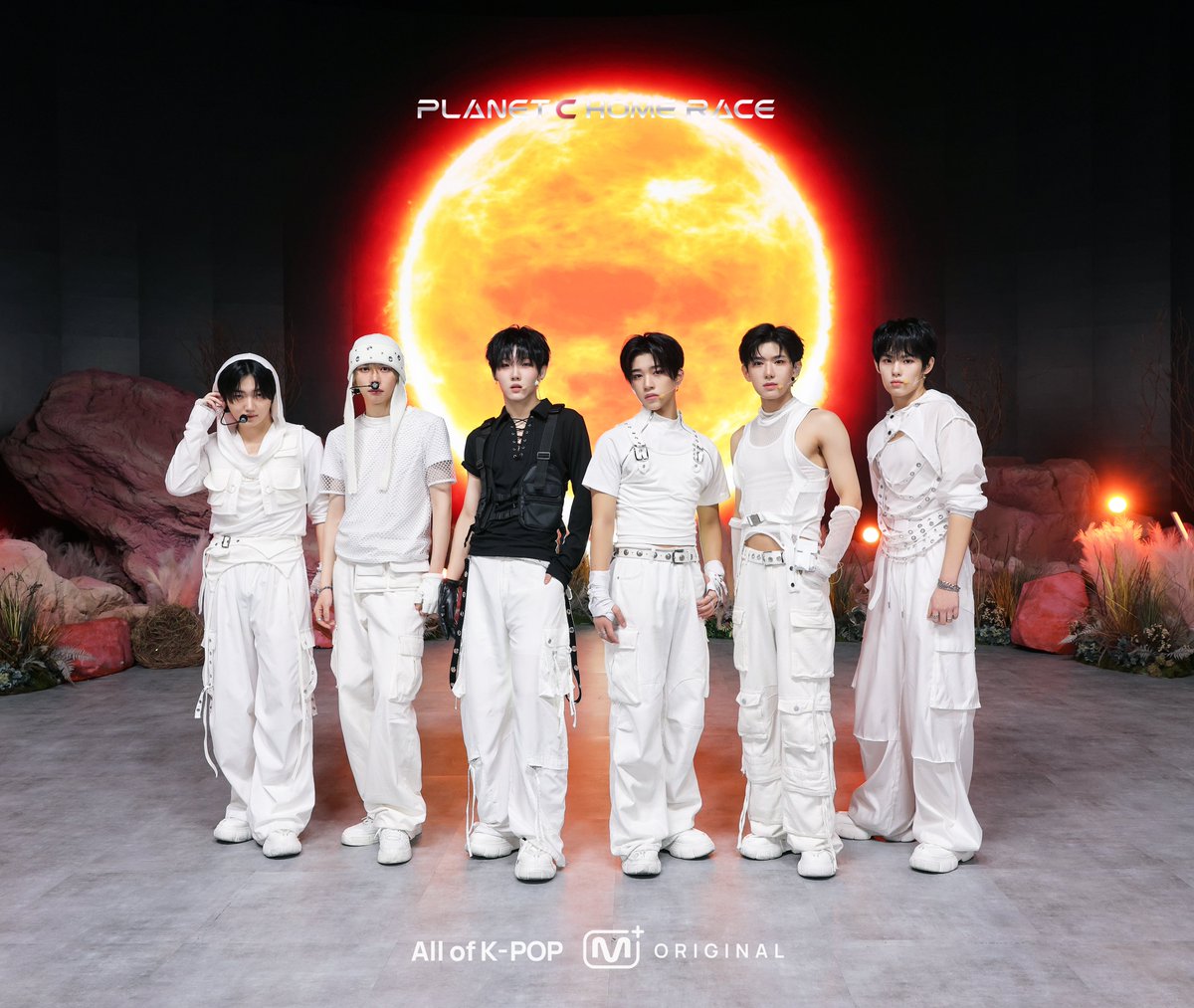 boys2planet_c's tweet image. [2회 비하인드 포토📷] 참가자들의 에너지와 열정, 무대 위에서 폭발🔥💪

[Ep.2 Behind Photos📷] The participants bring unstoppable energy and passion to the stage🔥💪

𝐏𝐋𝐀𝐍𝐄𝐓 𝐂 : 𝐇𝐎𝐌𝐄 𝐑𝐀𝐂𝐄    
Mnet Plus 매주 토요일 밤 9PM (KST)
Mnet 매주 일요일 밤 8PM (KST)

Mnet Plus…