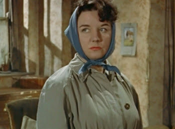daveainsworth63's tweet photo. Remembering the wonderful English actress Vida Hope who was born on this day in 1910. She died in a road accident in 1963. #VidaHope #LeaseOfLife #TheLongMemory #TheManInTheWhiteSuit #TheWomanInQuestion  #TheLifeAndAdventuresOfNicholasNickleby #ItAlwaysRainsOnSunday #Marilyn https://t.co/uGyr8Meanm