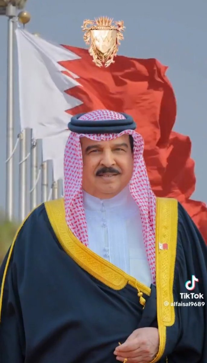 awaal7's tweet photo. نرفع أسمى آيات الحب والولاء والإخلاص إلى جلالة الملك المفدى وندعو الله أن يحفظه ويديم عليه الصحة والعافية
وأن يحفظ البحرين وشعبها الوفي المخلص لهذه الأرض الطيبة
وكل عام والبحرين في قلبنا بألف بخير https://t.co/4Yios9THbI
