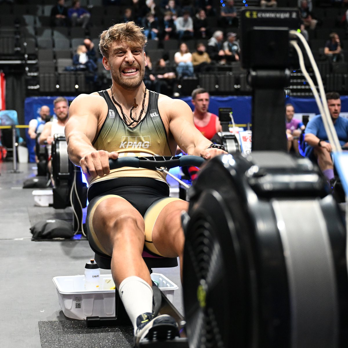 WorldRowing's tweet image. 2️⃣5️⃣ MOMENTS THAT WERE ROWING IN 2️⃣0️⃣2️⃣5️⃣:

1️⃣6️⃣ Among the standout performances at the 2025 World Rowing Indoor Championships, presented by Concept2, Ward Lemmelijn demonstrated incredible resilience, setting new benchmarks in the Men’s 2000m race, in front of a packed crowd in…