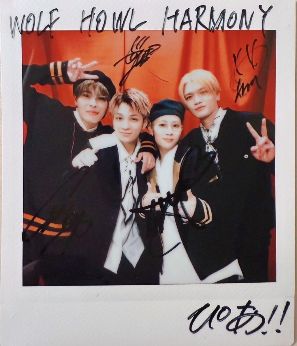 WOLFHOWLHARMONY のサイン入りポラを1名様にプレゼント🎁 【応募方法