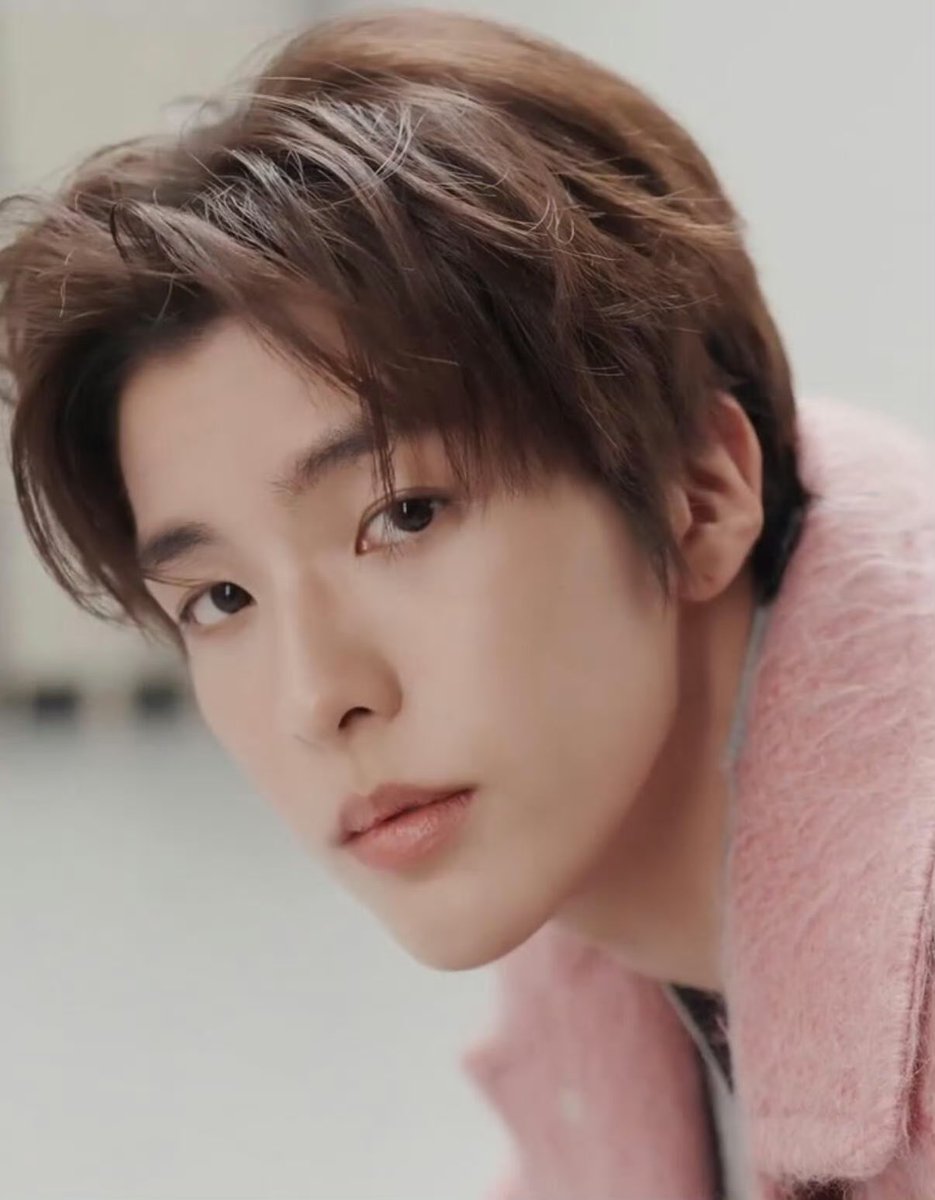 vayinthe's tweet photo. the face that gonna run South Korea economy in few months
#SMTR25 #LOFFICIELxSMTR25
#HAMIN #LEEHAMIN #SONGHA #LEESONGHA https://t.co/Bxe2UColcH