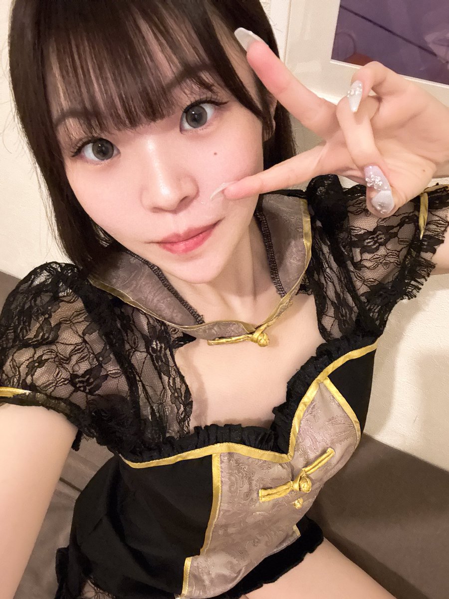 m_e_i_0115's tweet photo. 脂肪吸引してから自分のフェイスラインが好きになった💓 https://t.co/OlLQZmdNTC
