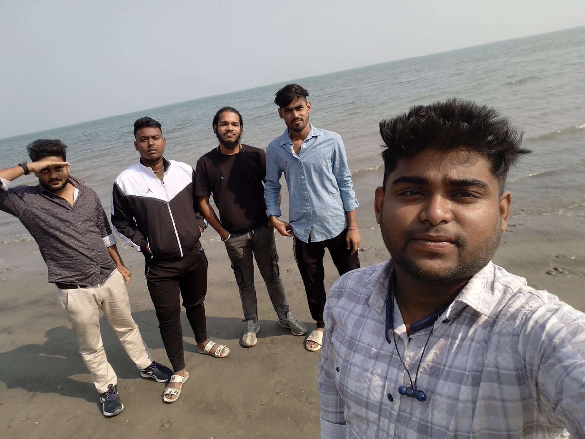 SamimAk34445093's tweet photo. Team in Mousumi island..
Just enjoy... https://t.co/odeDPghQSK