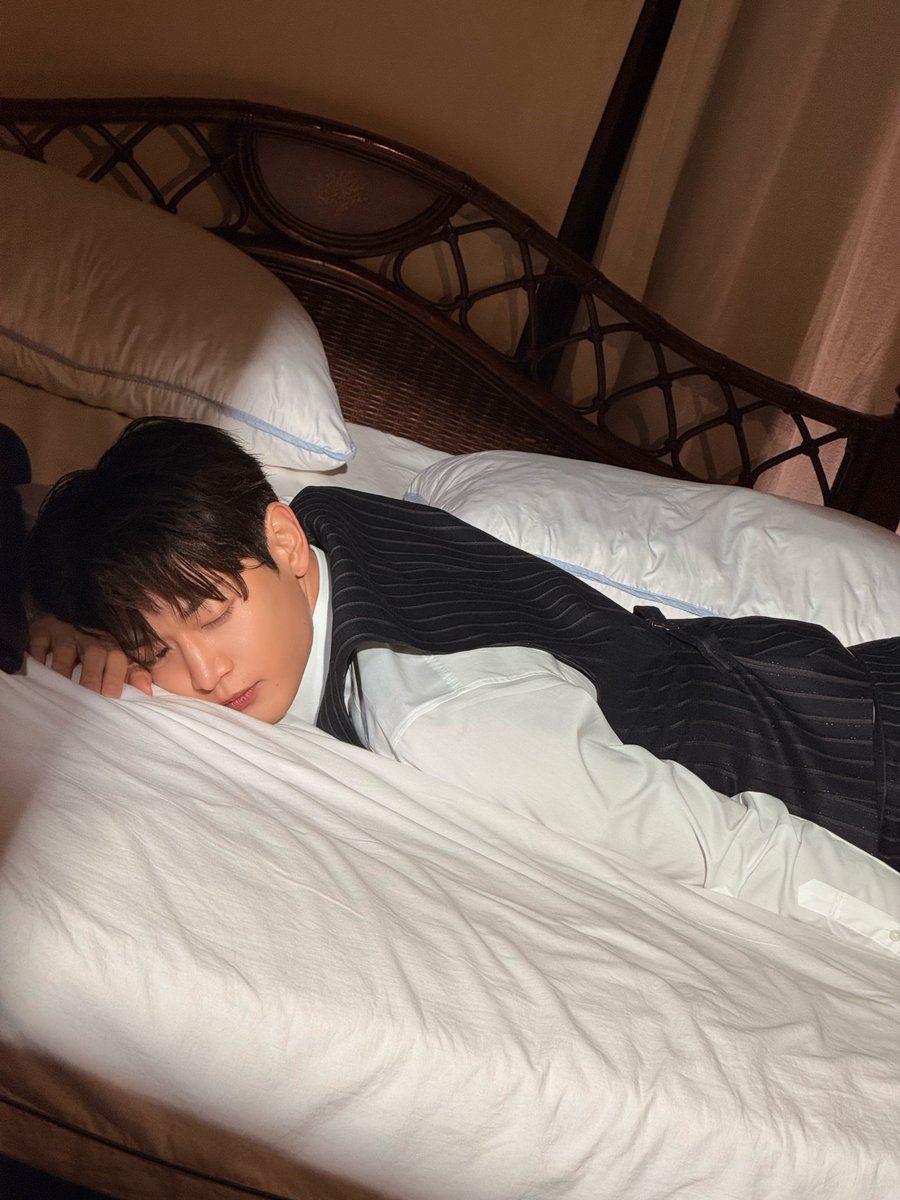 monpetitchou6v6's tweet image. ...............................